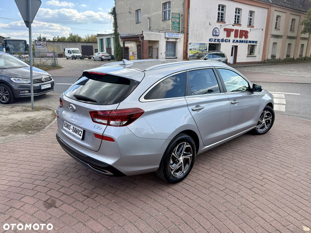 Hyundai i30 Kombi 1.5 T-GDI 48V-Hybrid Intro - 6