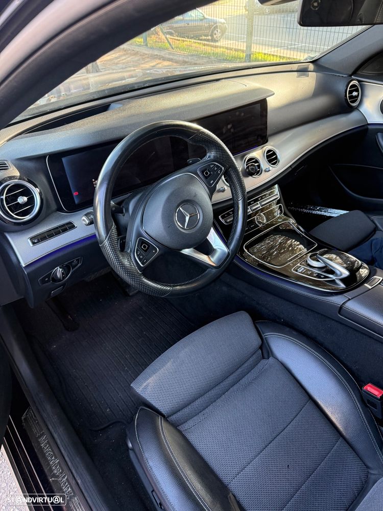 Mercedes-Benz E 200 - 4