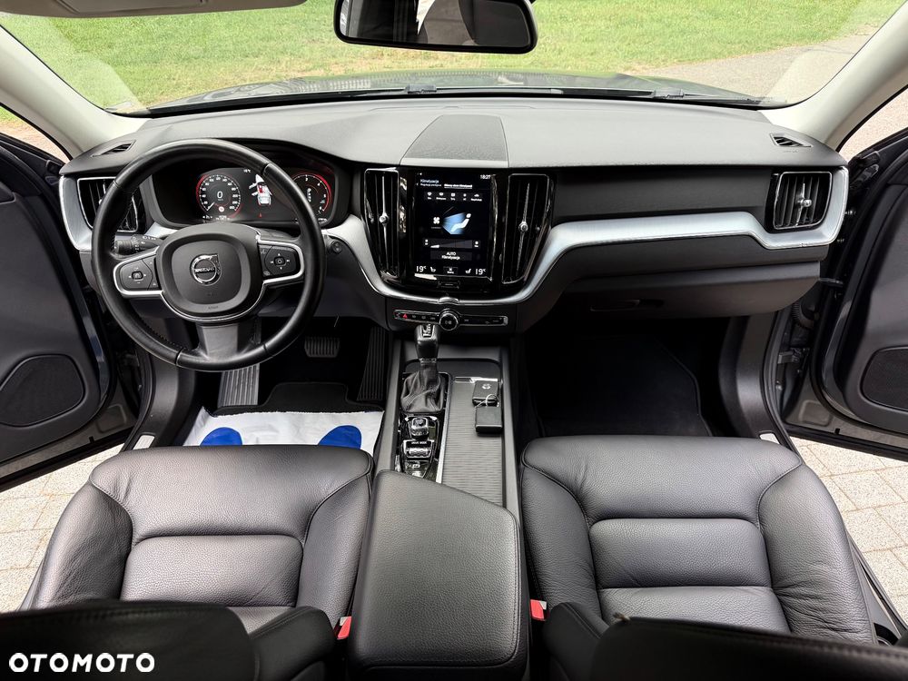 Volvo XC 60 D4 Momentum - 6