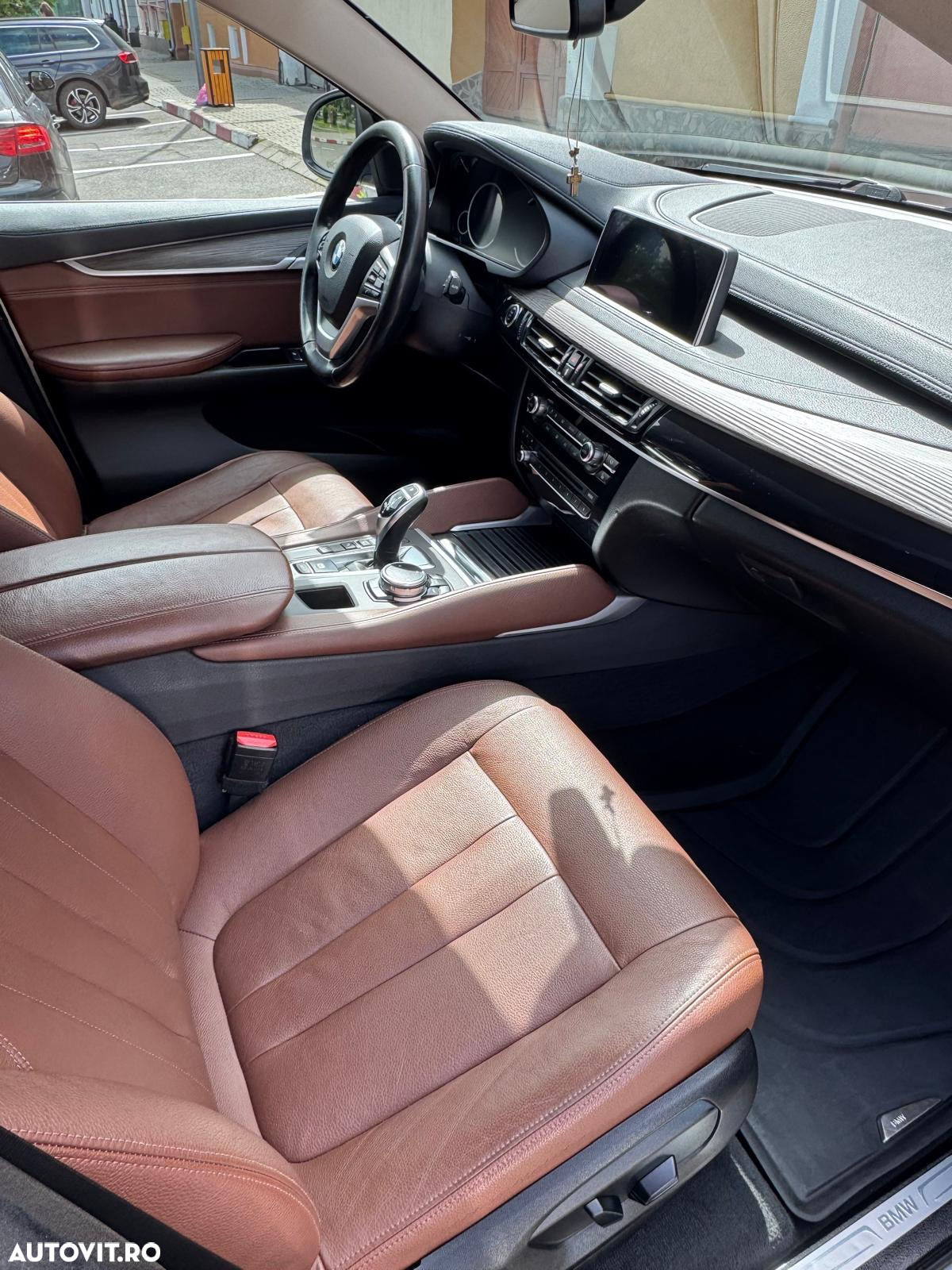 BMW X6 xDrive30d - 16