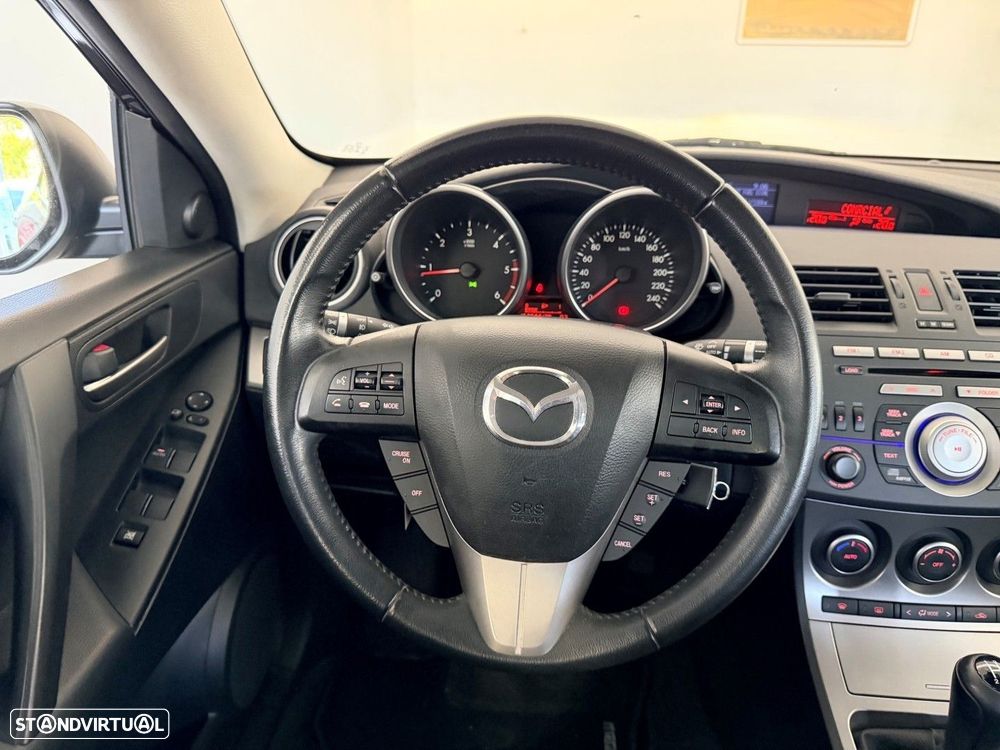 Mazda 3 Hatchback MZ-CD 1.6 Exclusive Plus - 17