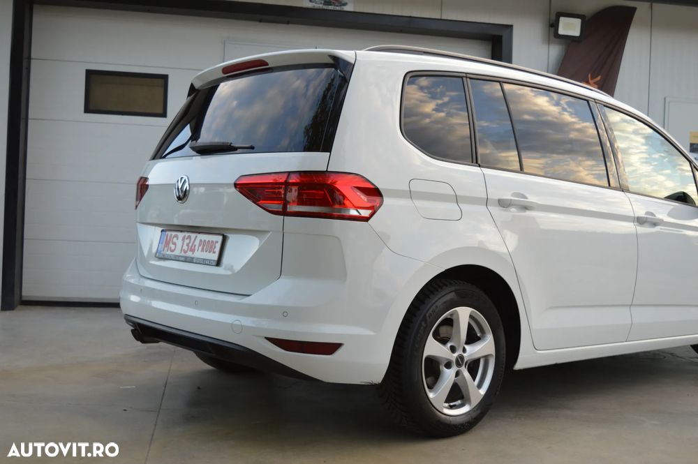 Volkswagen Touran 2.0 TDI SCR Highline - 15