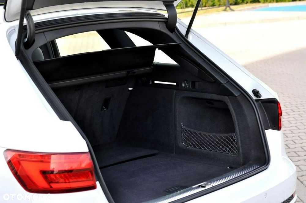 Audi A4 Avant 40 TDI quattro S tronic S line - 12