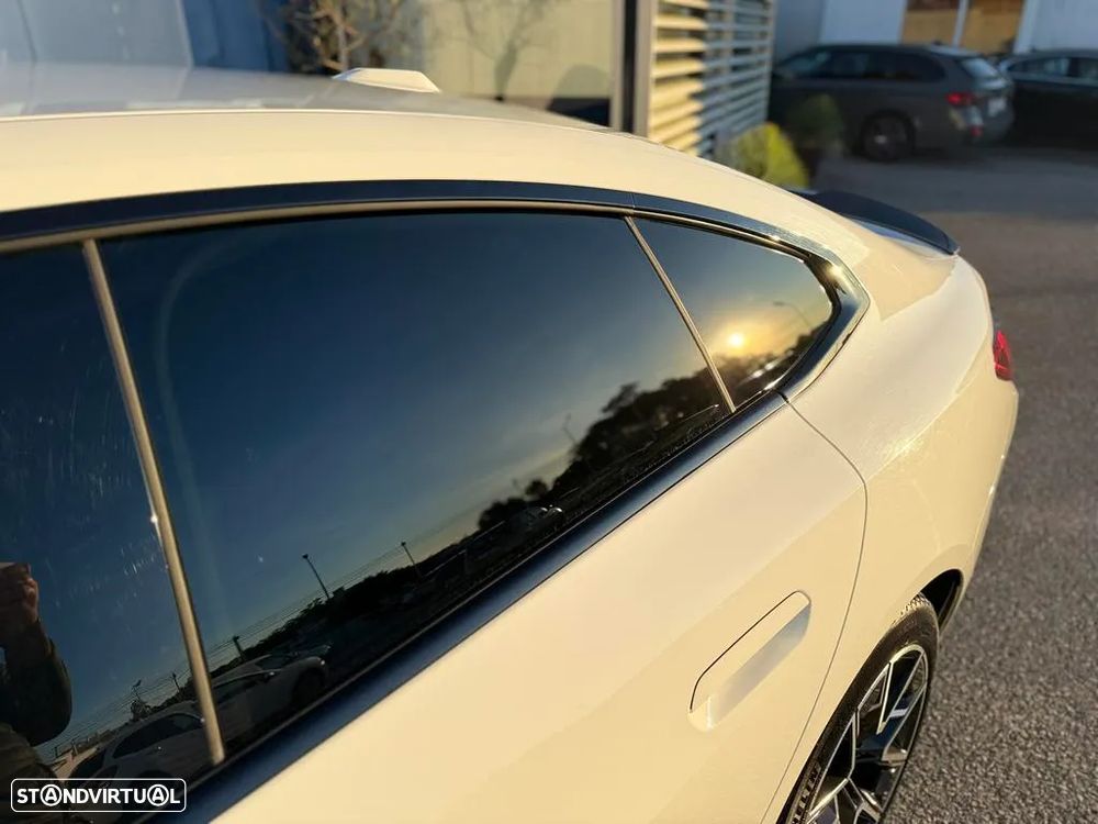 BMW i4 eDrive40 Pack Desportivo M - 33