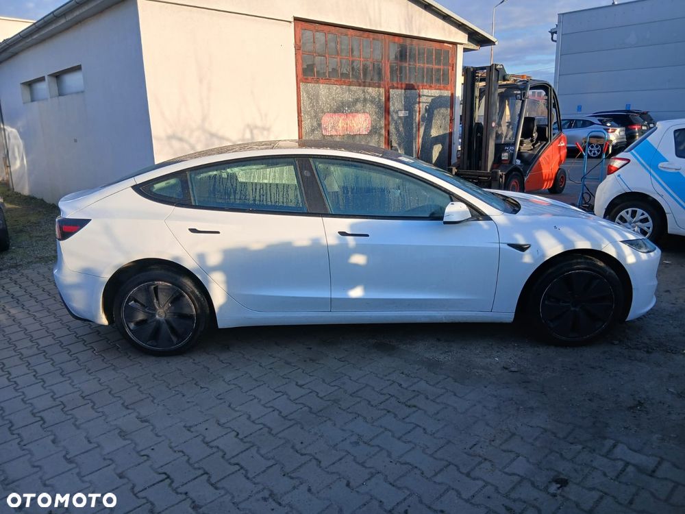 Tesla Model 3 RWD - 2