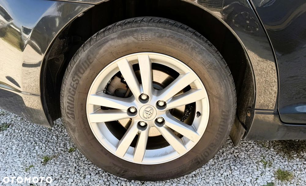Toyota Avensis 2.0 D-4D Premium - 17