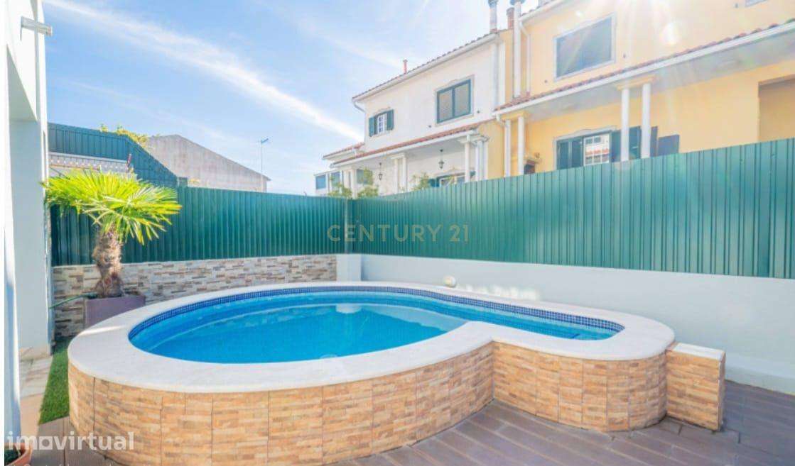 Moradia T4 na Charneca Caparica com Piscina na rua João de Deus a 5min - Grande imagem: 5/48