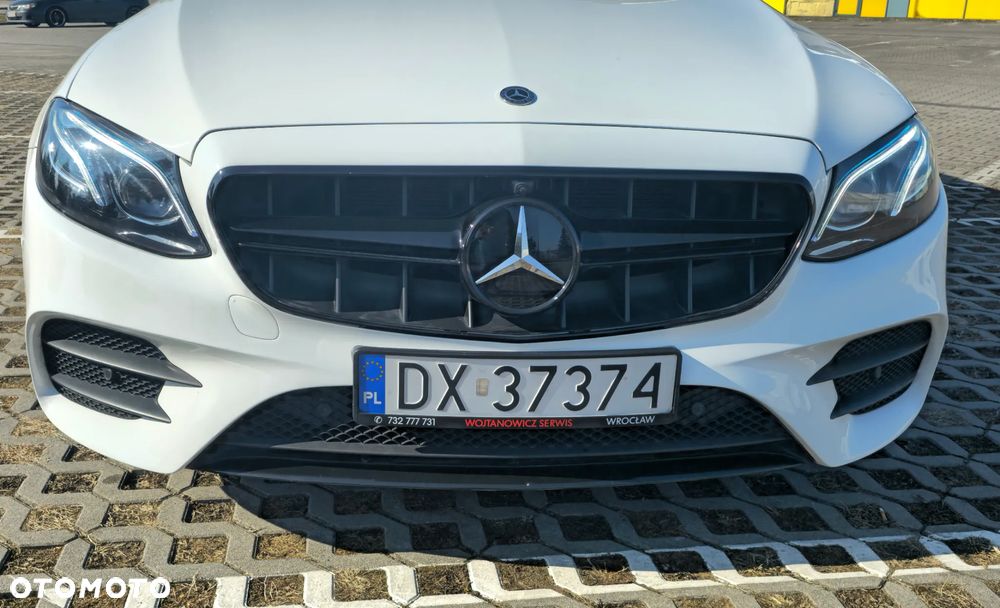 Mercedes-Benz Klasa E 220 d 9G-TRONIC AMG Line - 24