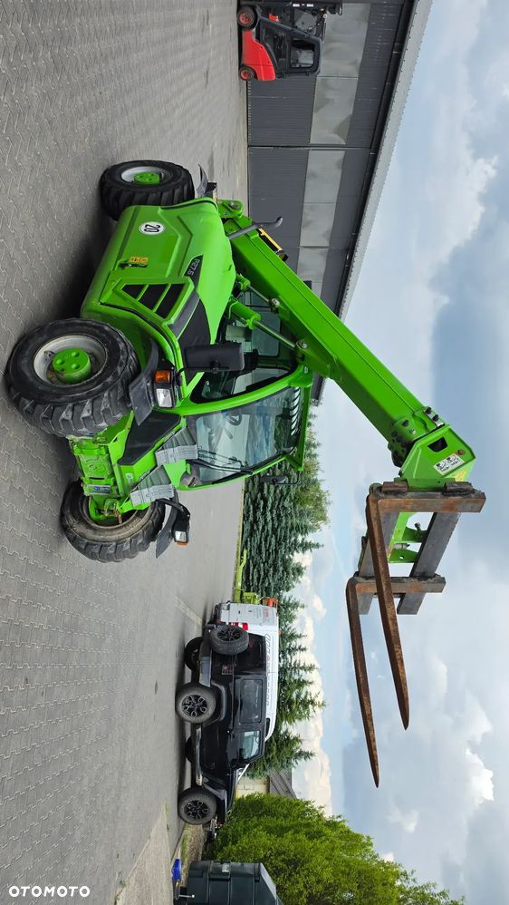 Merlo P27.6 - 4