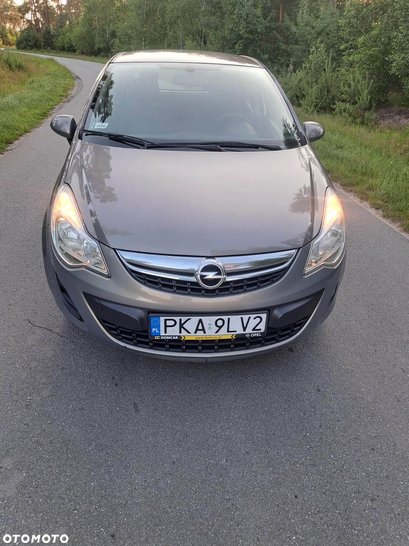 Opel Corsa 1.2 16V Cosmo - 3