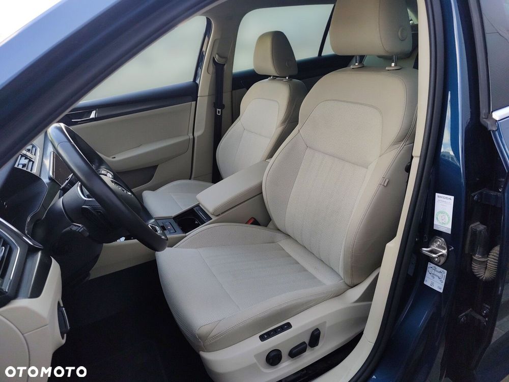 Skoda Superb 2.0 TDI SCR Style DSG - 12
