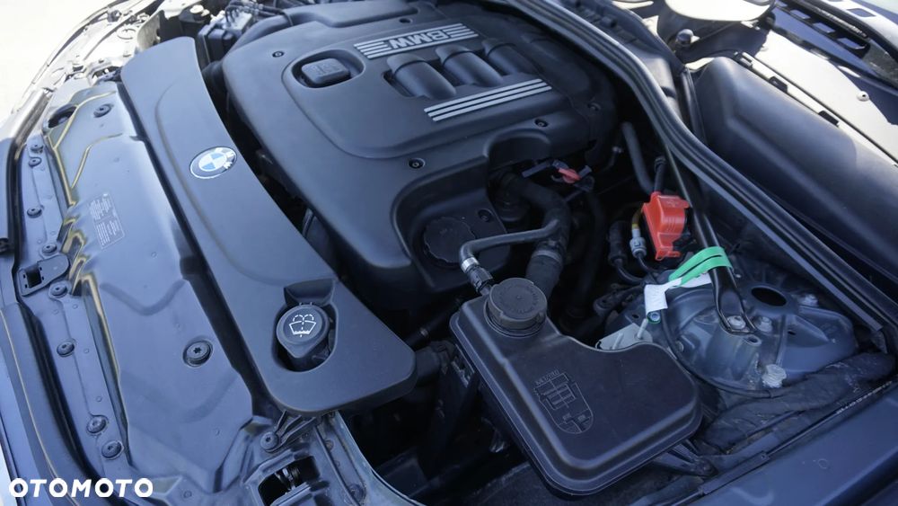 BMW Seria 5 520d - 34