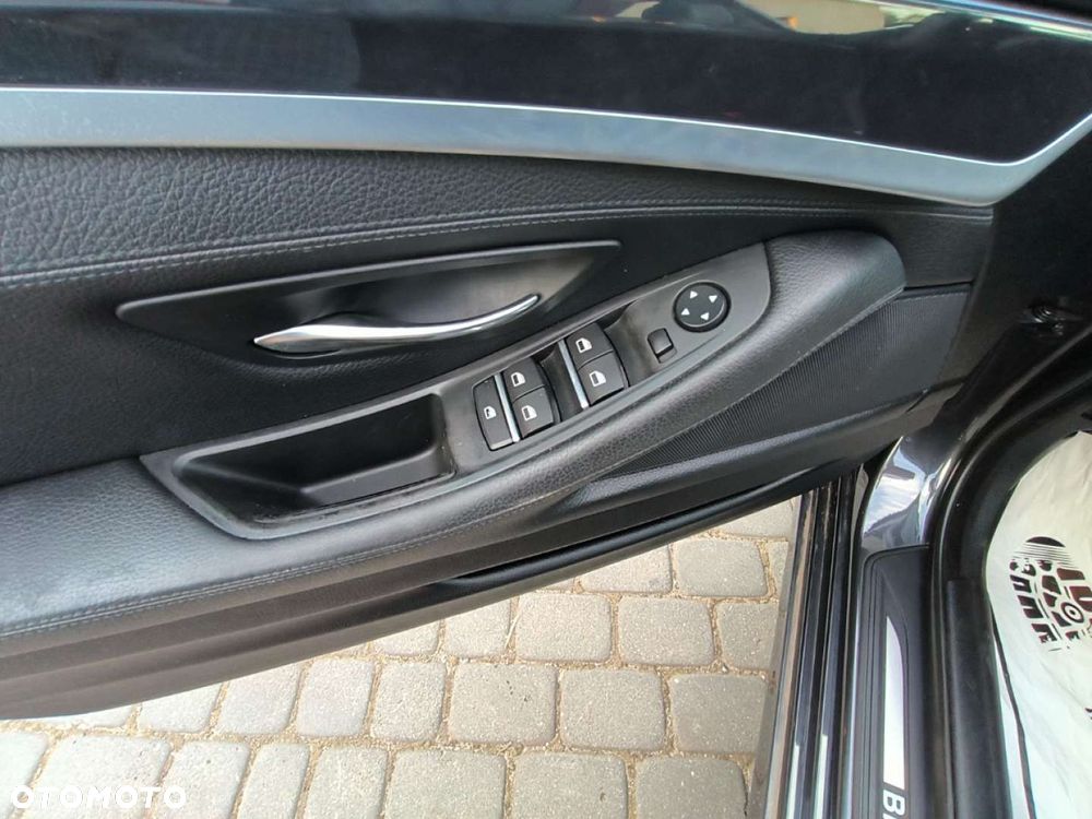 BMW Seria 5 - 12