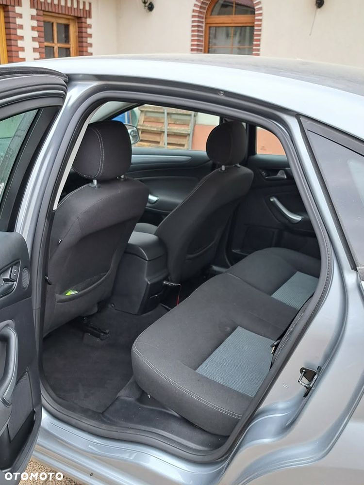 Ford Mondeo 2.0 FF Trend - 17