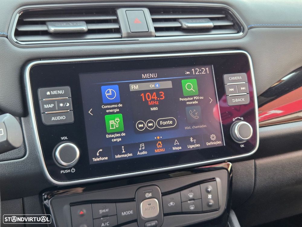 Nissan Leaf N-Connecta Two Tone - 25