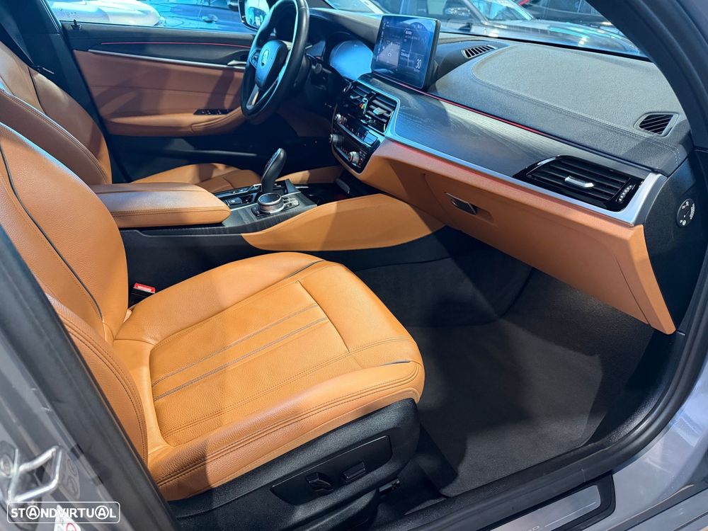 BMW 530 e Line Luxury — fotografia 28