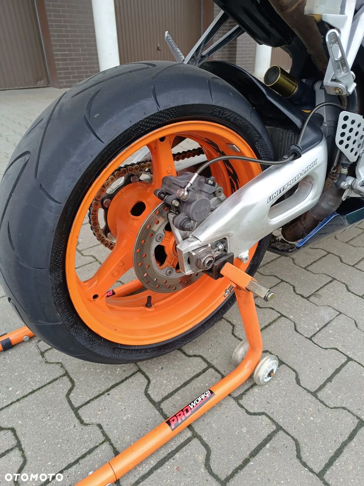 Honda CBR - 11
