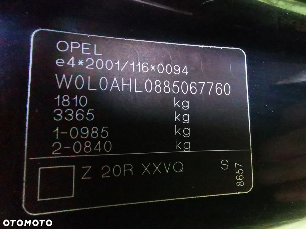 Opel Astra 1.6 Turbo Sport - 26