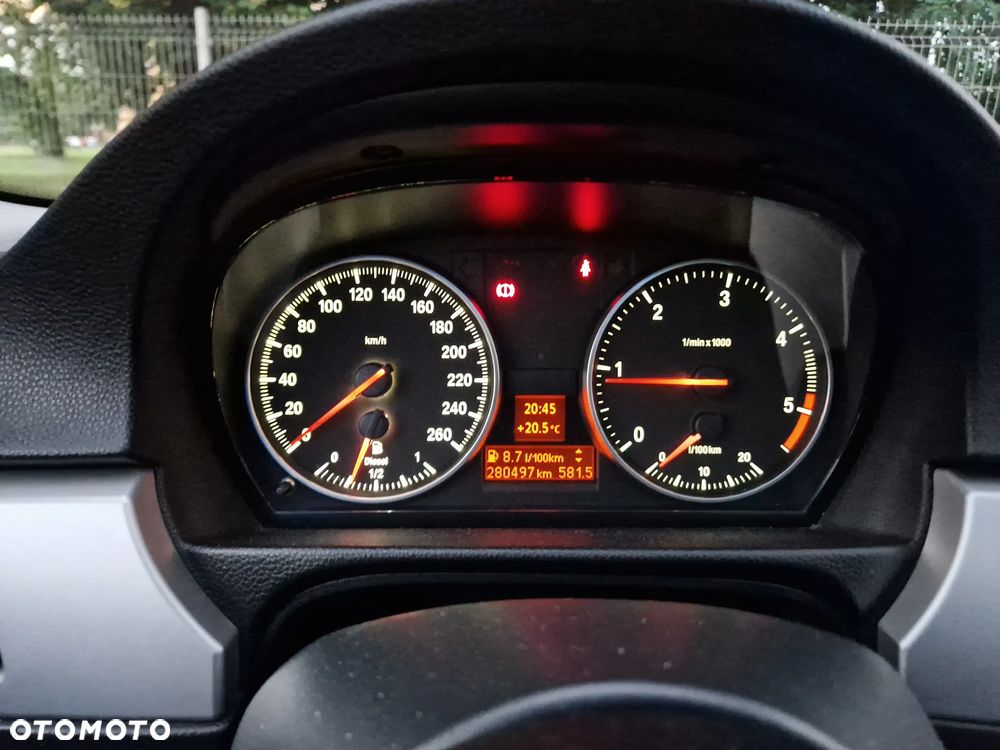 BMW Seria 3 318d - 6