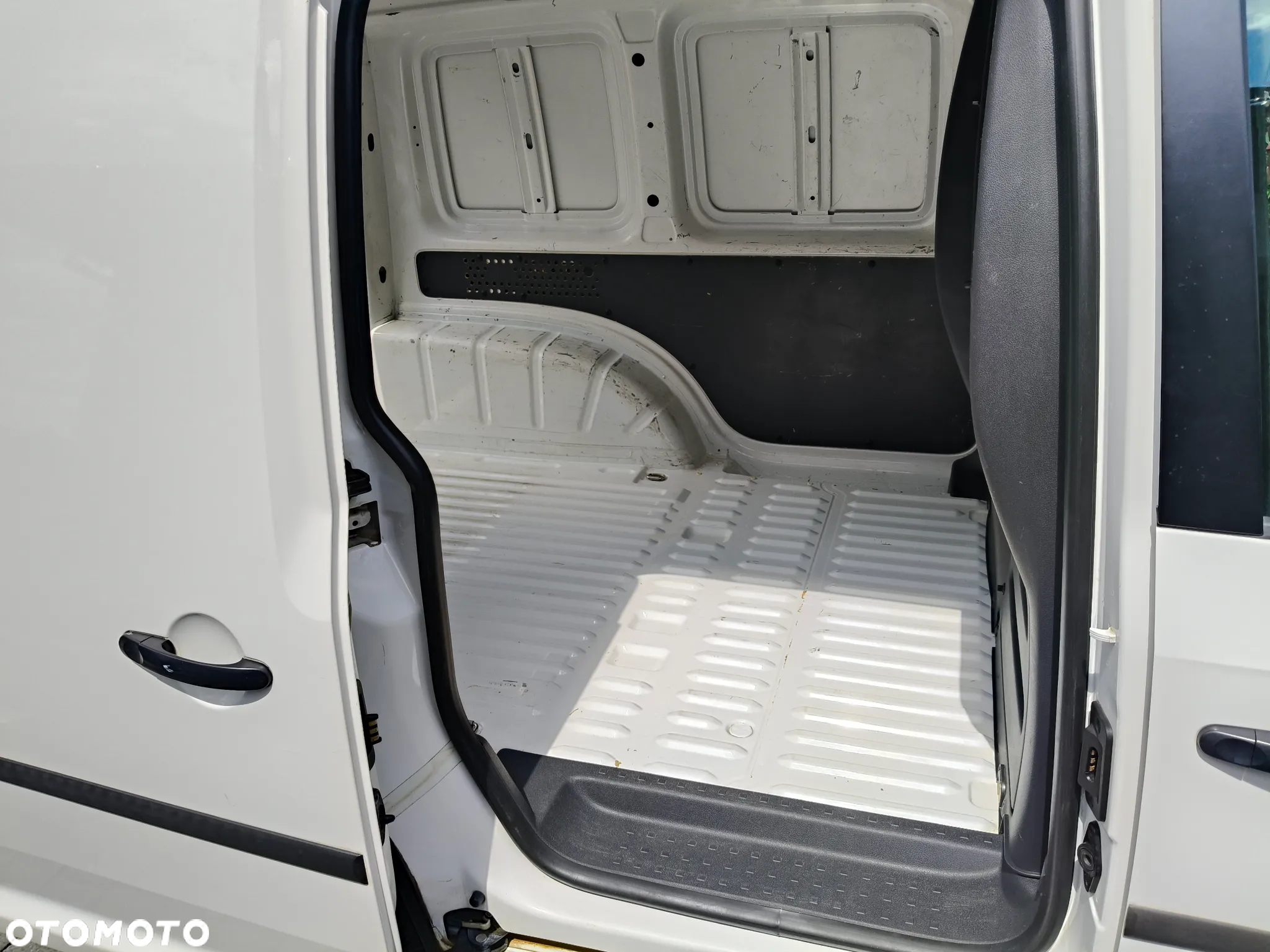 Volkswagen Caddy - 20