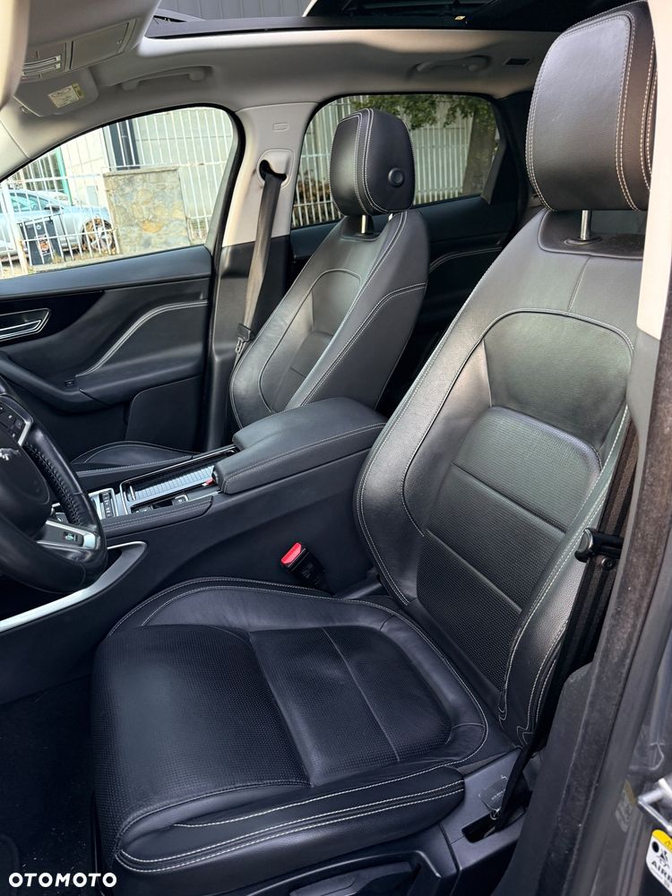 Jaguar F-Pace - 18
