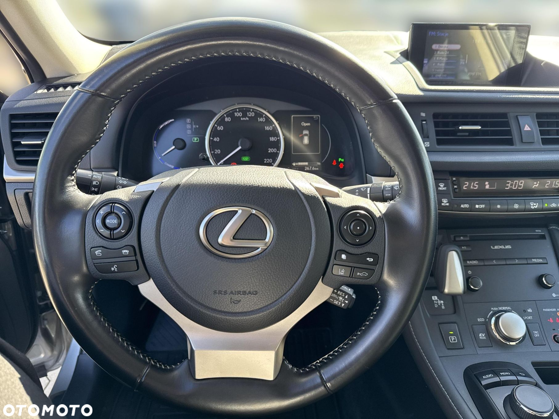 Lexus CT - 16