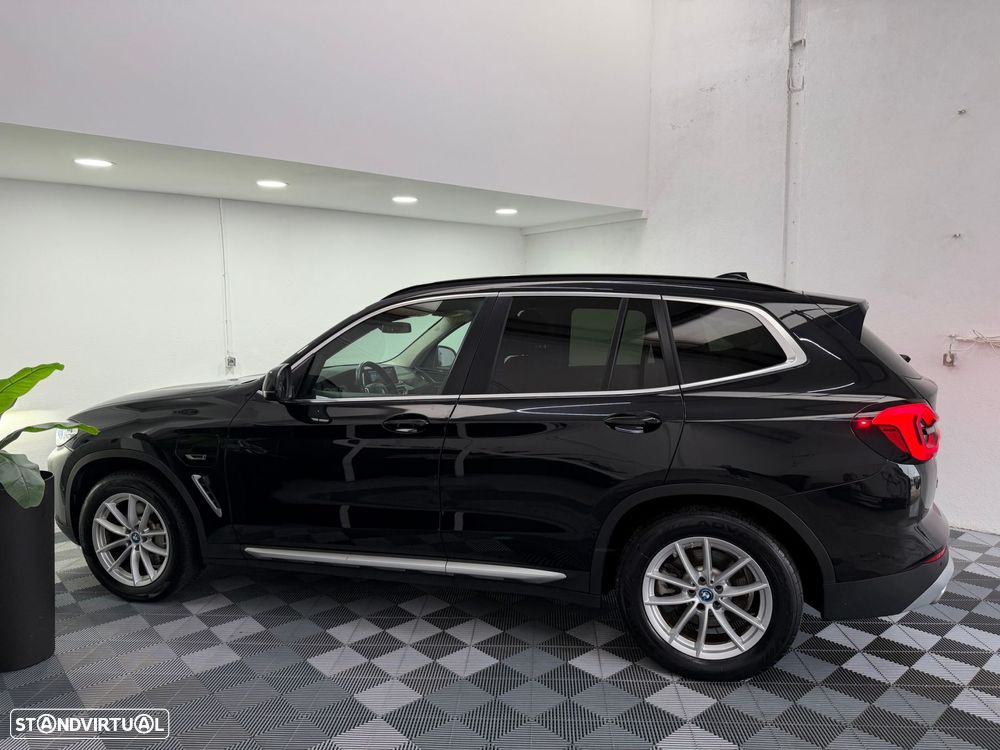 BMW X3 30 e xDrive Line Luxury - 3