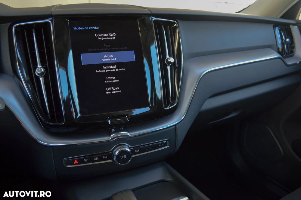 Volvo XC 60 T6 AWD Recharge Geartronic Inscription - 25