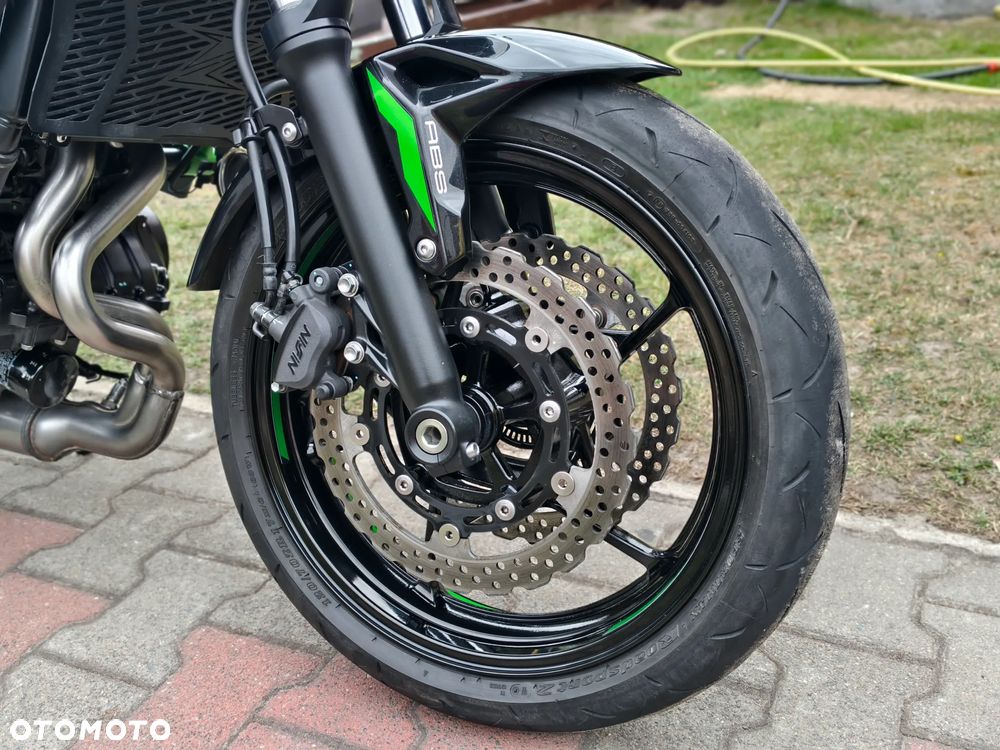 Kawasaki ER - 11
