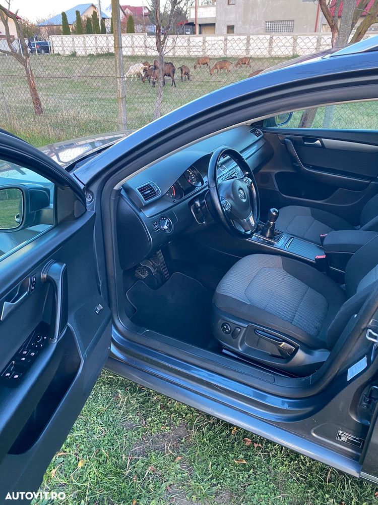 Volkswagen Passat 1.6 TDI BlueMotion Technology Highline - 9