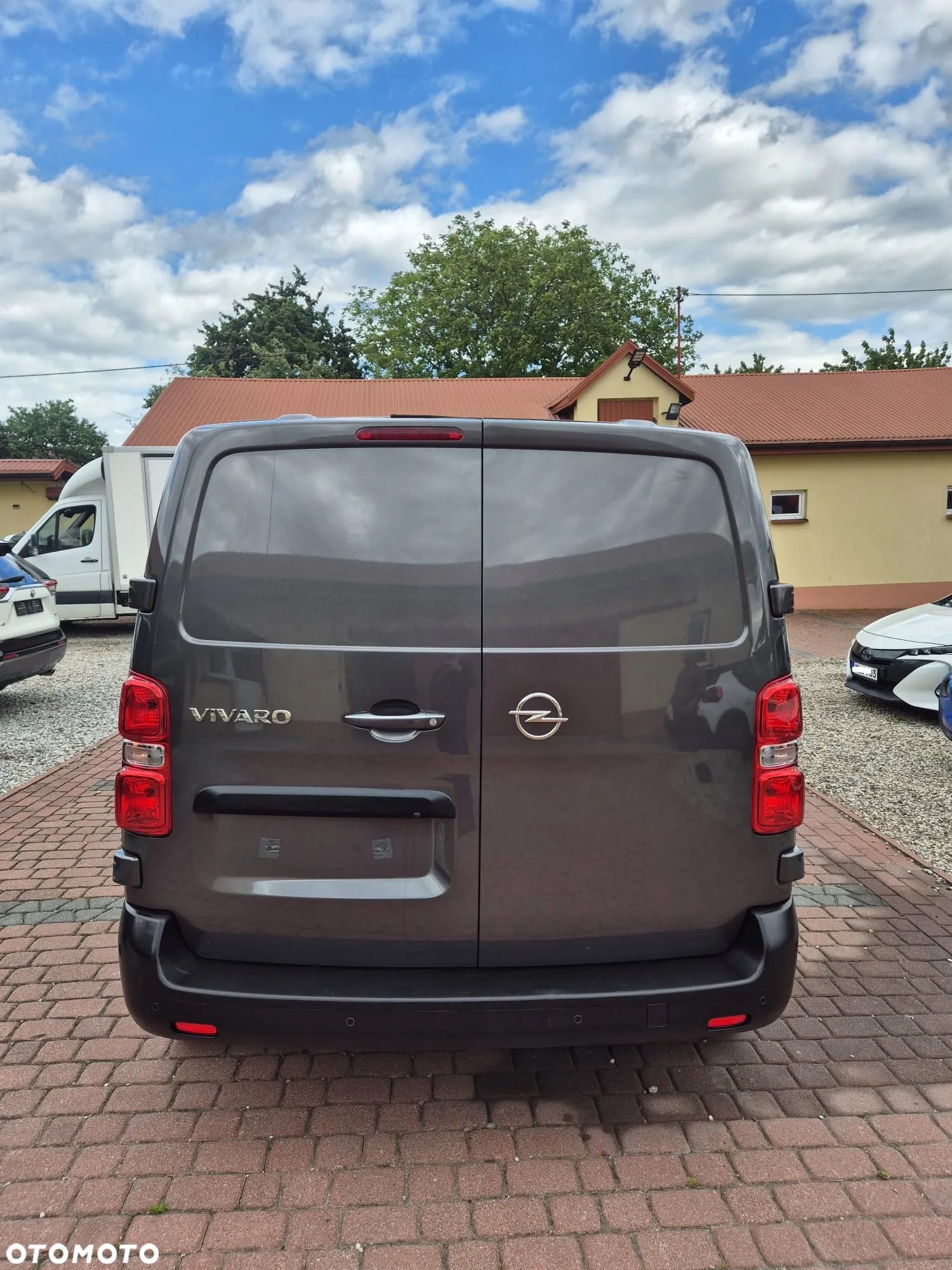 Opel VIVARO 2.0 Automat - 4