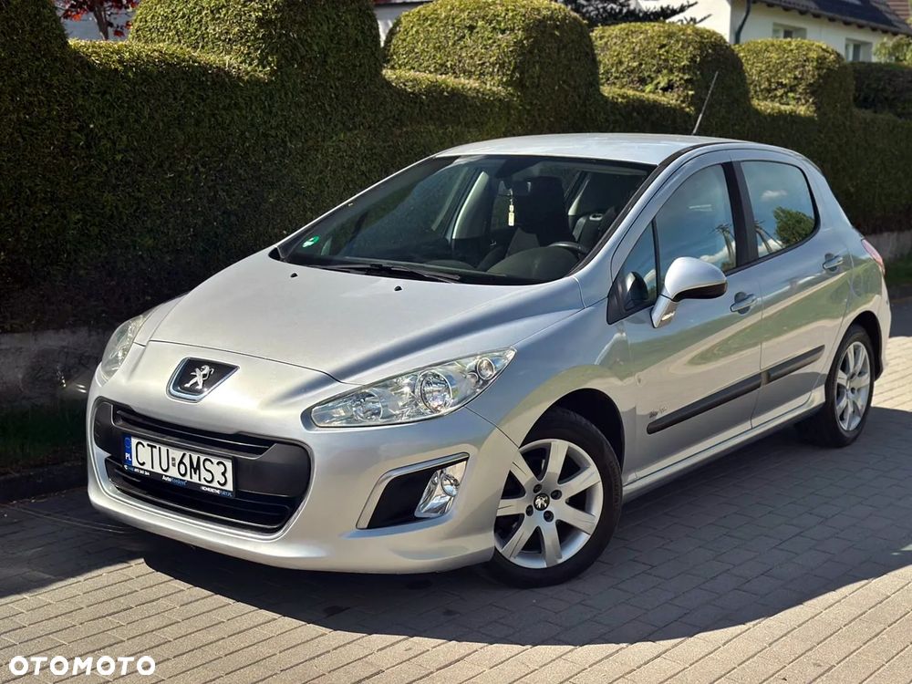 Peugeot 308 - 1