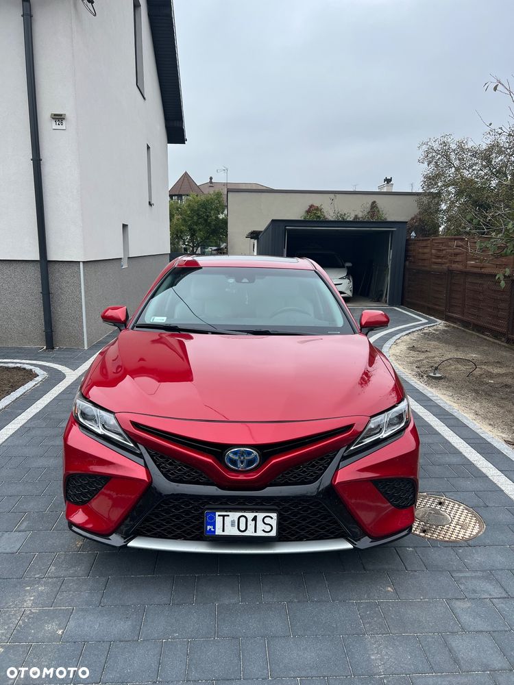 Toyota Camry 2.5 Hybrid Executive CVT - 4