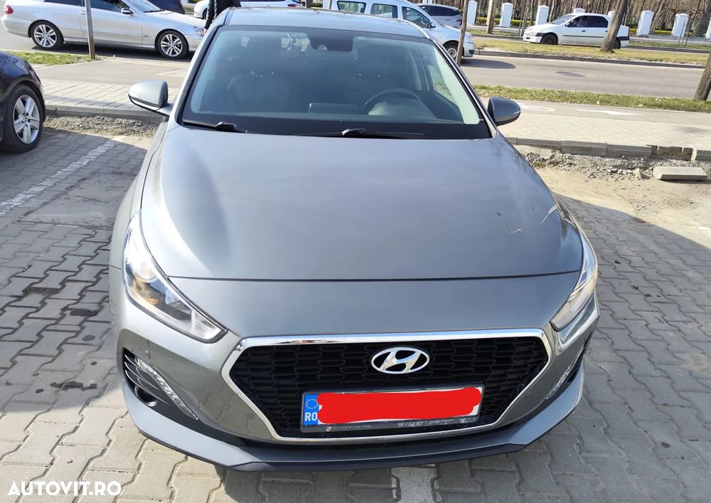 Hyundai i30 1.4 100CP 5DR M/T Comfort+ - 1