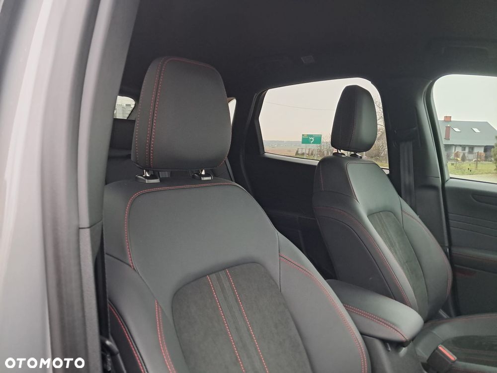 Ford Kuga 2.5 Duratec FHEV ST-LINE X - 17