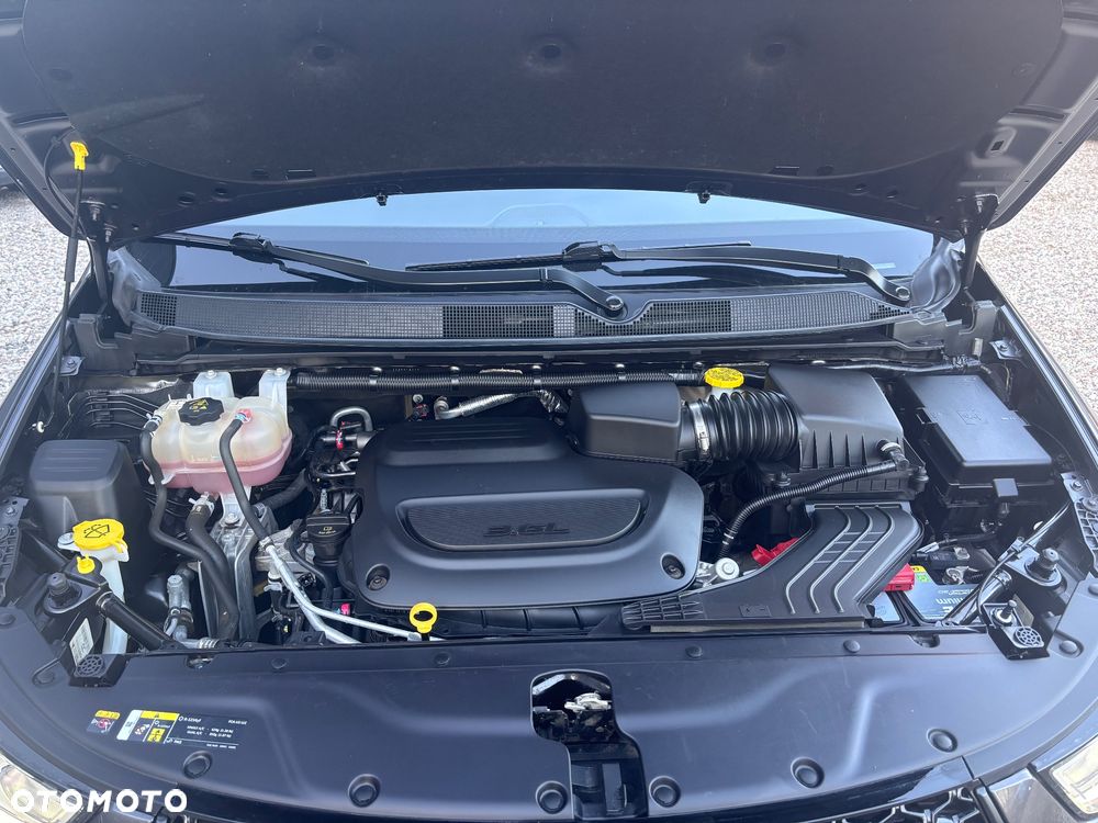 Chrysler Pacifica - 40