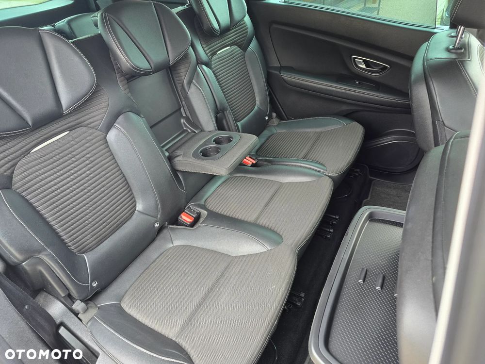 Renault Grand Scenic - 15