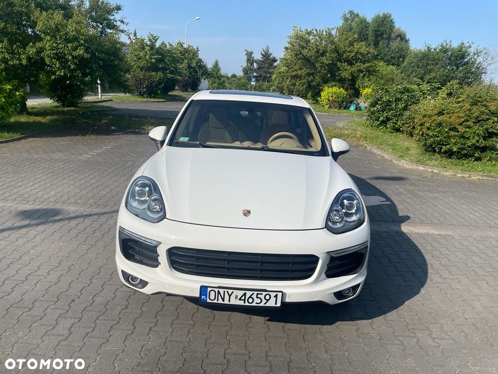 Porsche Cayenne - 5