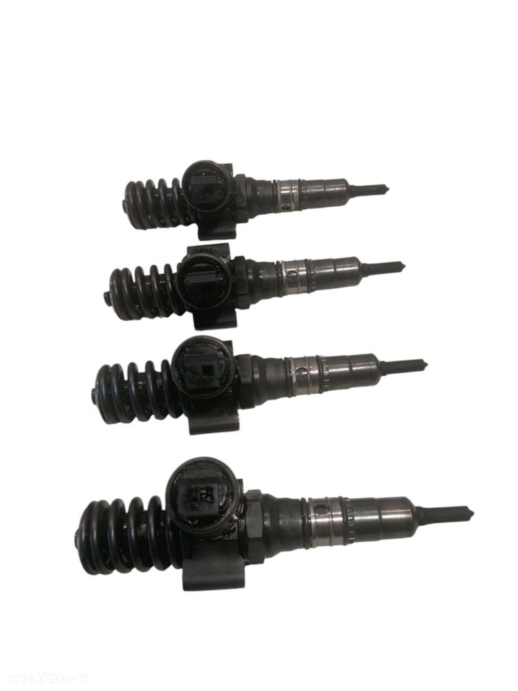 WTRYSK WTRYSKI POMPOWTRYSKI AUDI A3 8P 2.0 TDI 03-13 0414720404 - 4