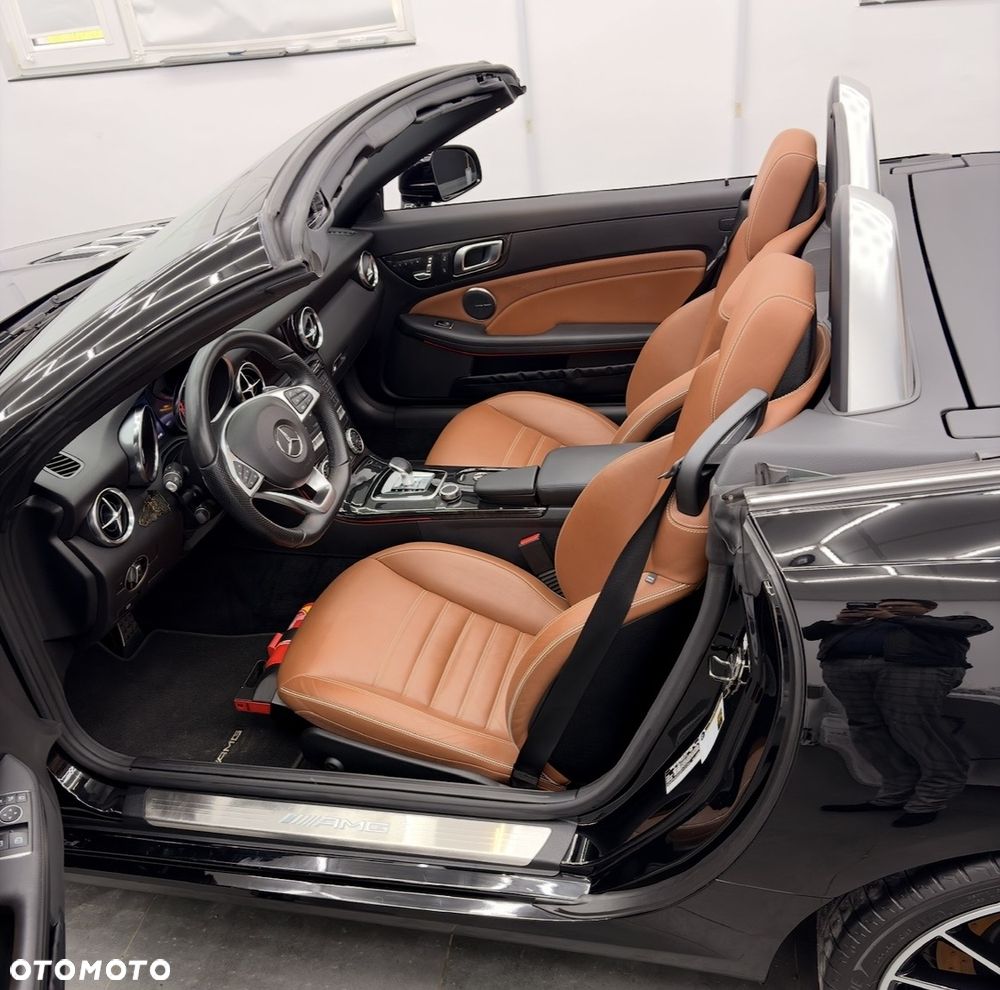 Mercedes-Benz SLC AMG 43 9G-TRONIC - 16