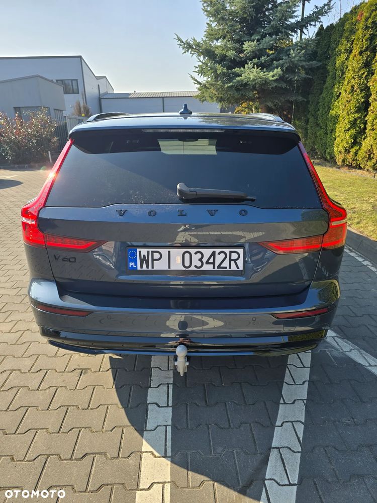 Volvo V60 B4 B DKG Plus Dark - 8