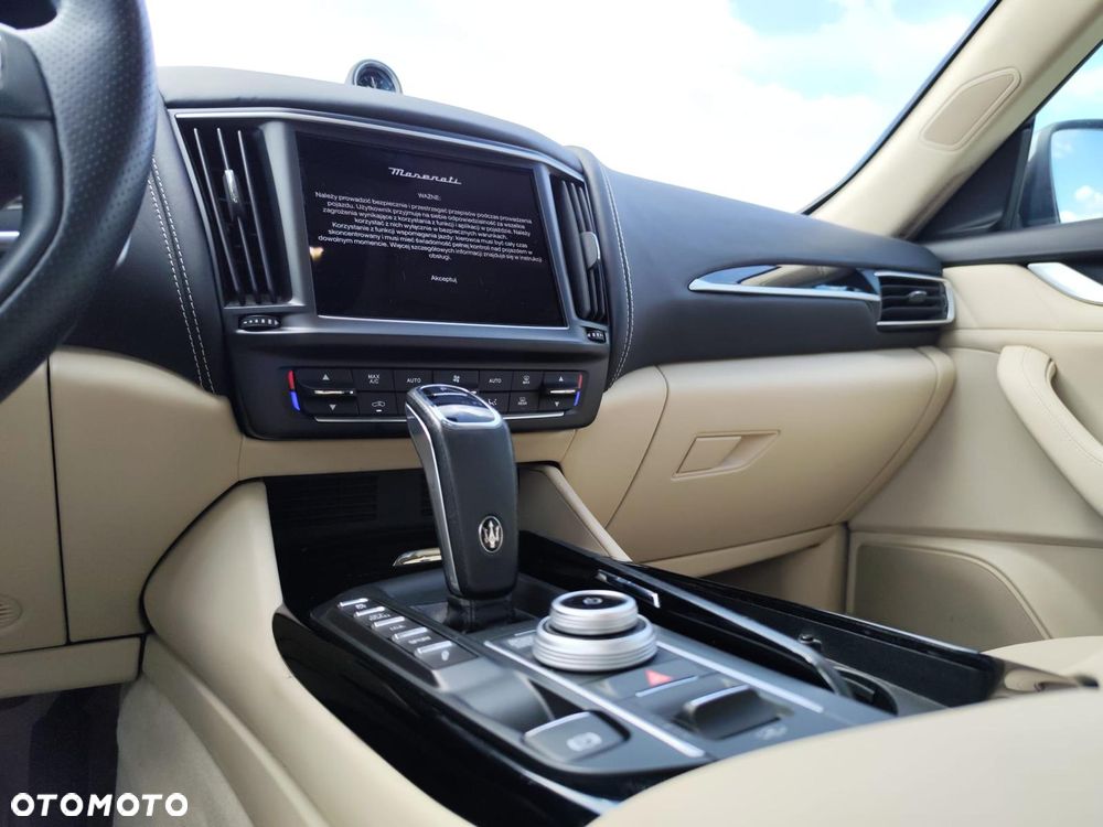 Maserati Levante S Q4 - 27