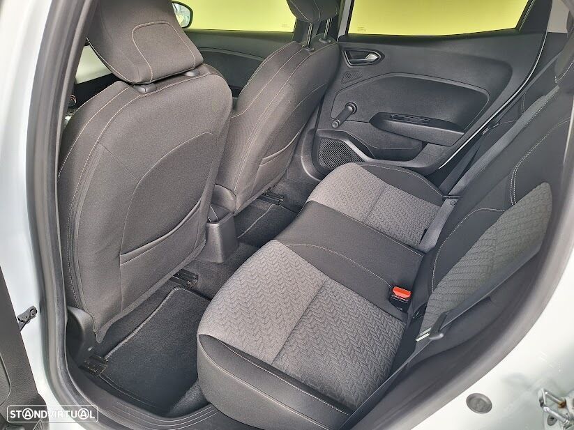 Renault Clio 1.5 Blue dCi Limited - 8