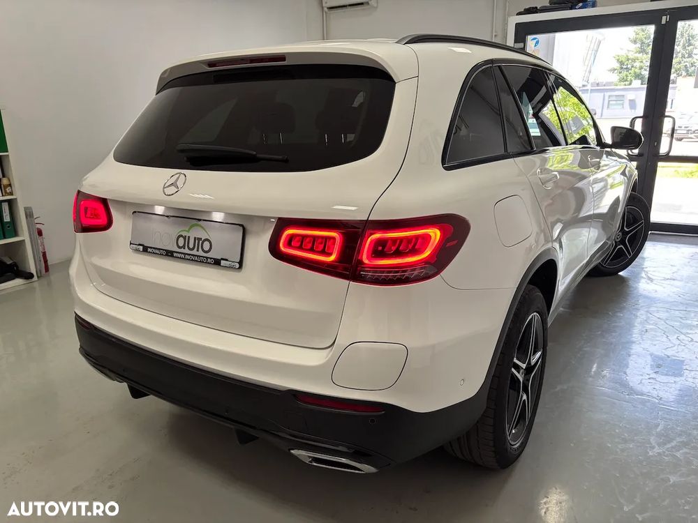 Mercedes-Benz GLC 300 de 4Matic 9G-TRONIC AMG Line Plus - 5