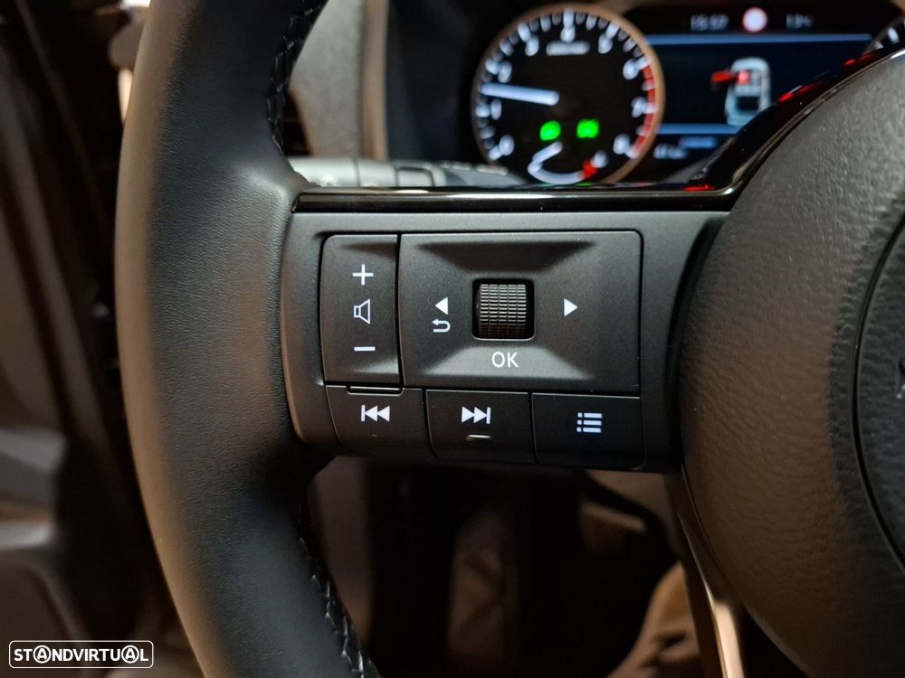 Nissan Qashqai 1.3 DIG-T Engage - 16