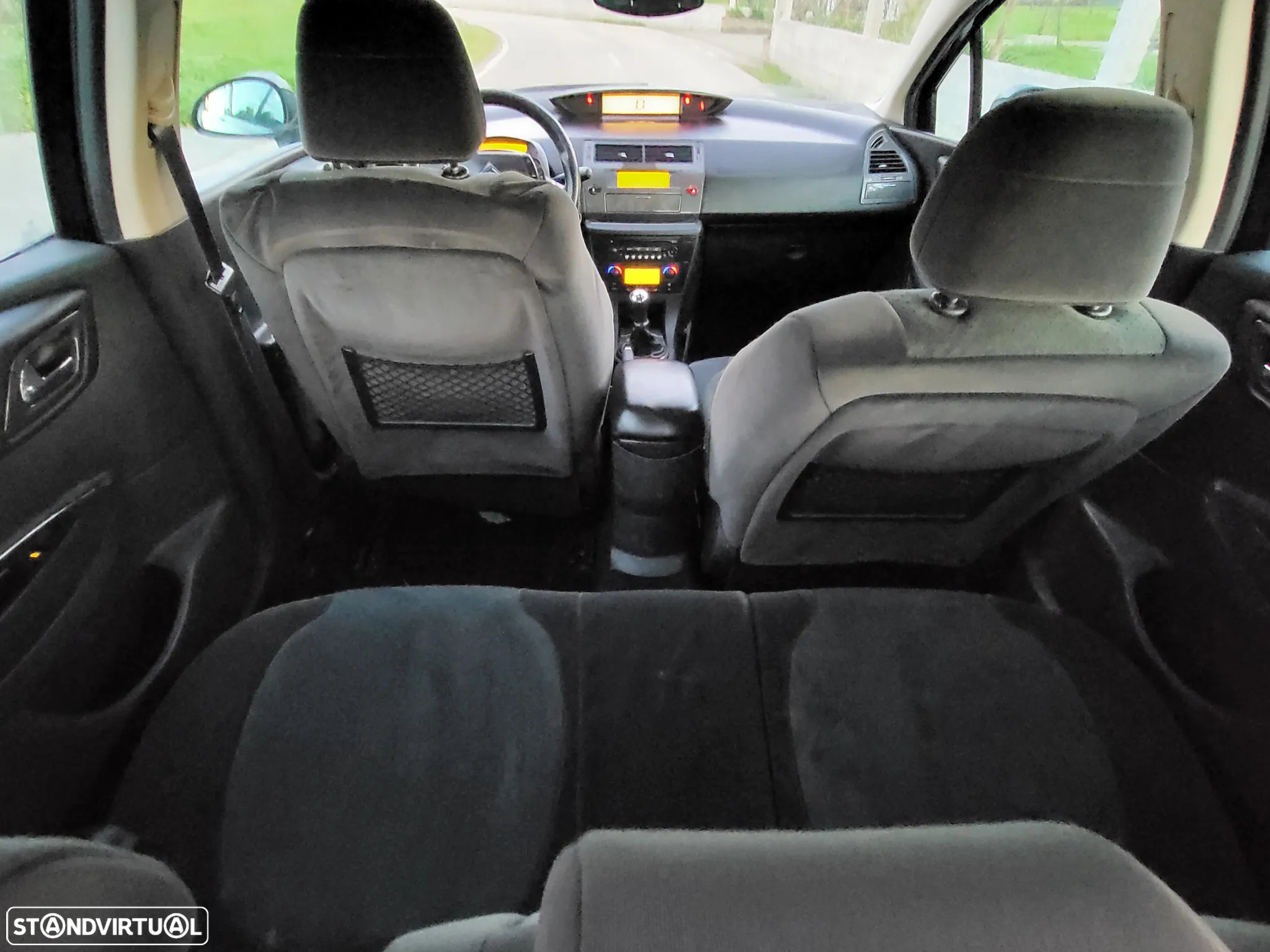 Citroën C4 1.6 HDi 110 VTR Pack - 11