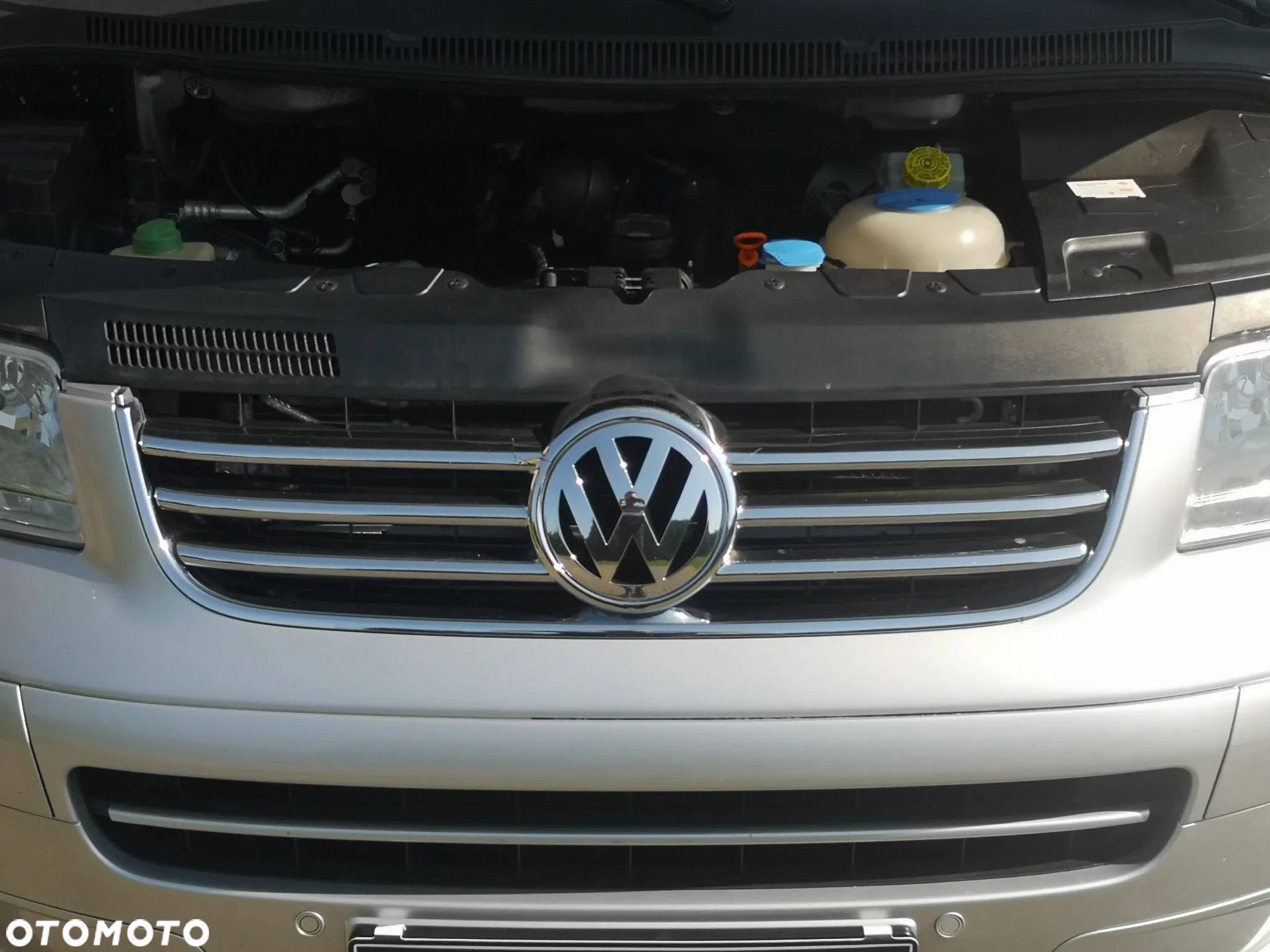 Volkswagen Multivan - 21