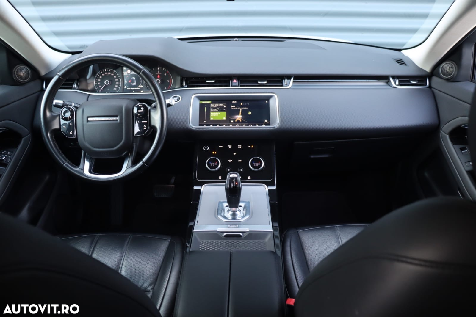 Land Rover Range Rover Evoque 2.0 D150 R-Dynamic HSE - 4