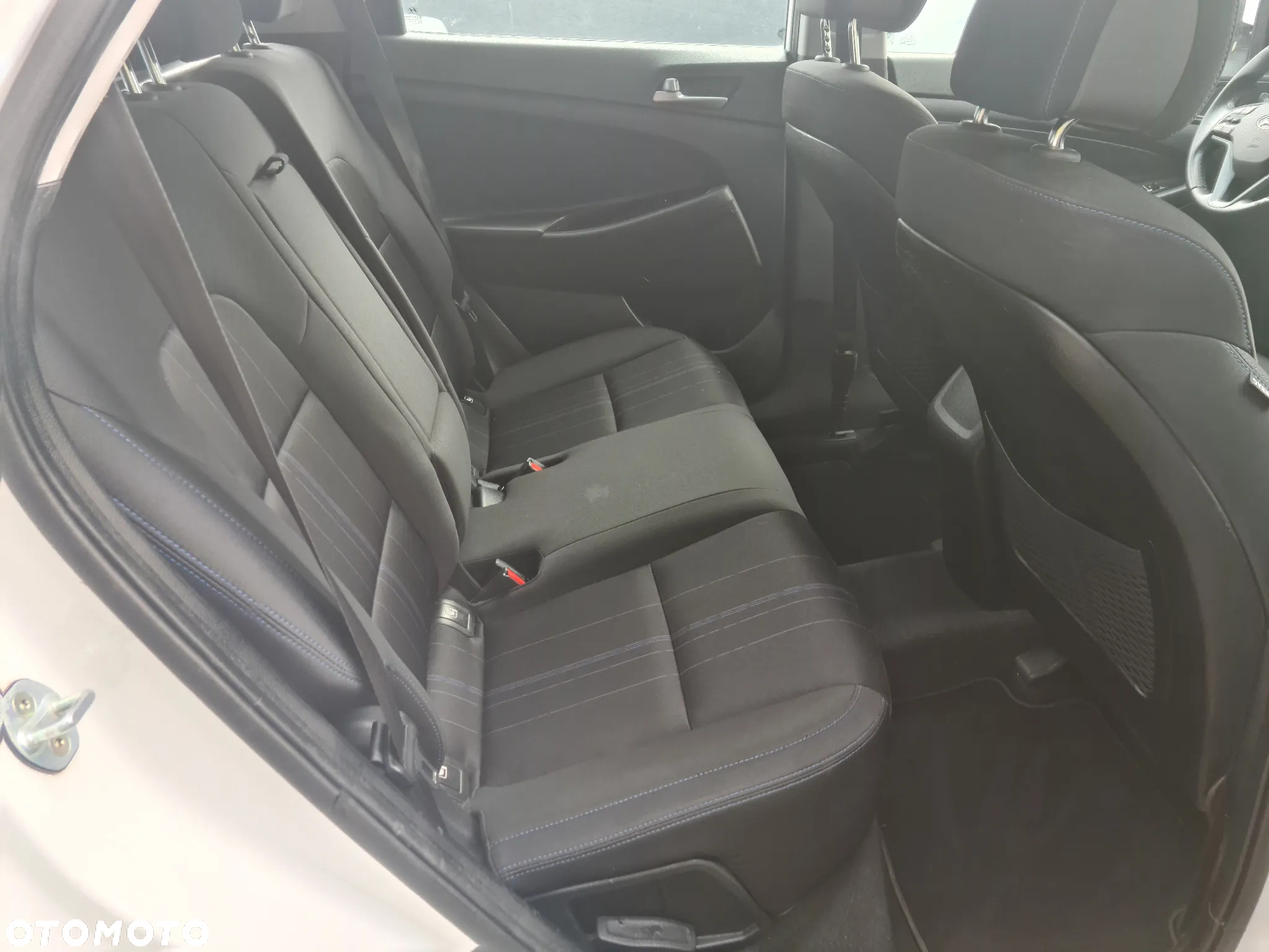 Hyundai Tucson blue 1.7 CRDi 2WD Style - 31