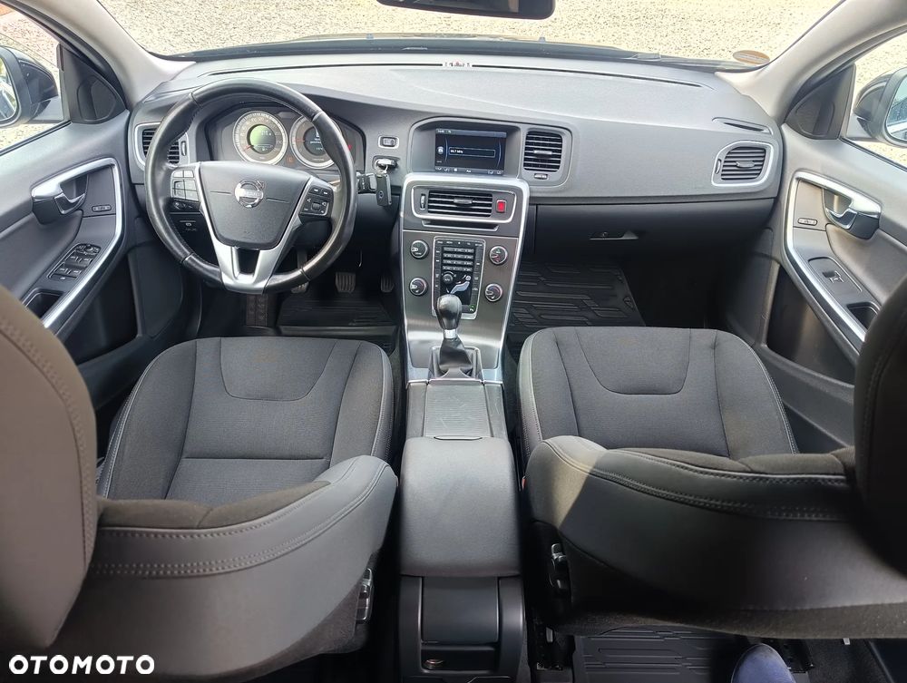 Volvo S60 D4 Edition Pro - 17